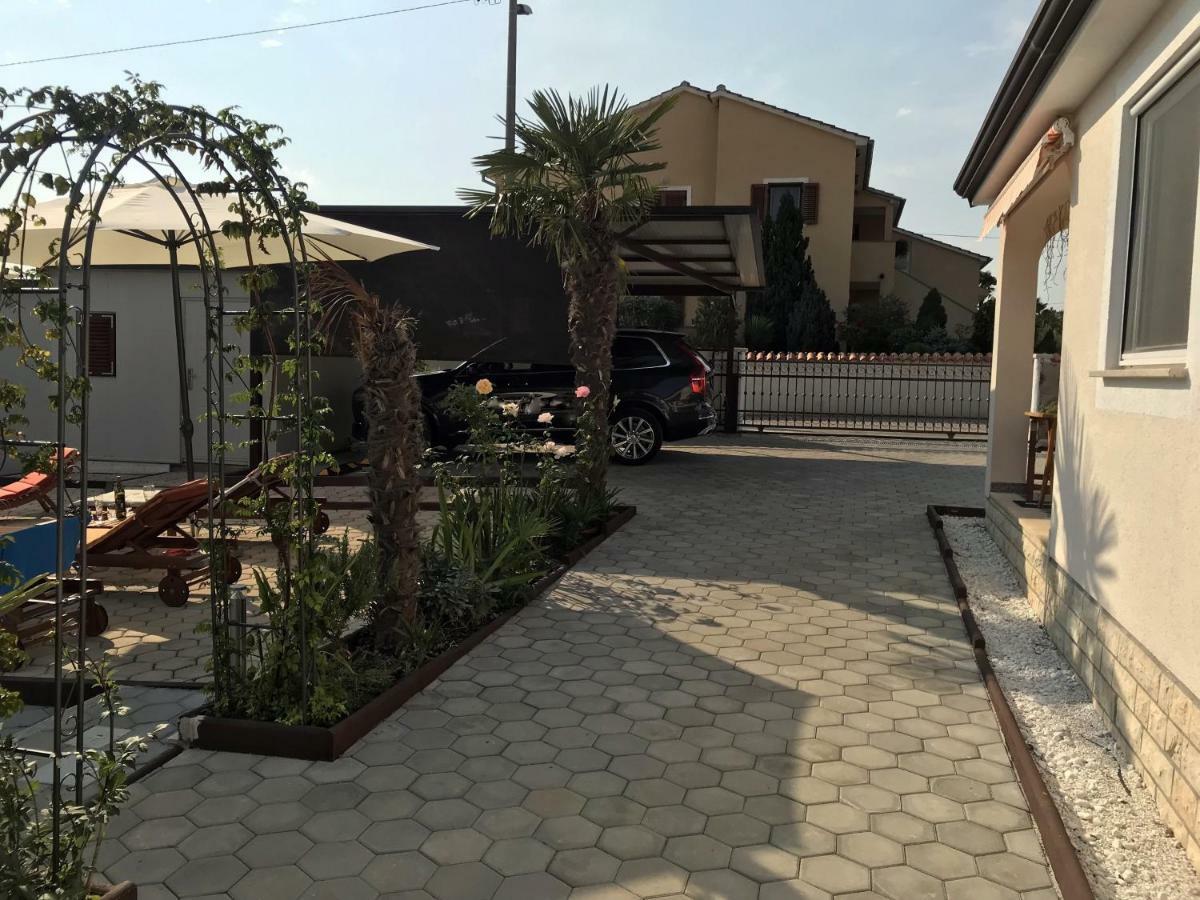 Palme Βίλα Πόρετς Εξωτερικό φωτογραφία